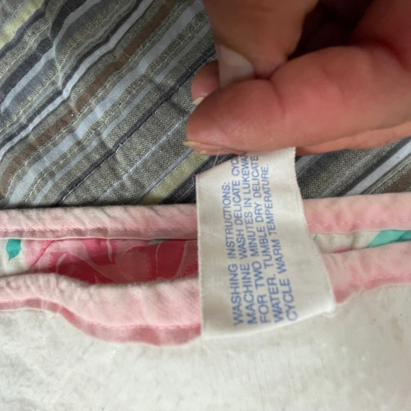 1993 Warner Bros. Gerber Tweety Quilt - Pink and Yellow - Picture 6 of 8